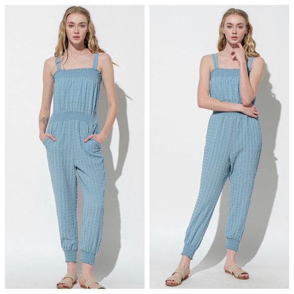 02 Fabulous Textured Fabric Smocked Jumpsuit - Picture 3 of 5